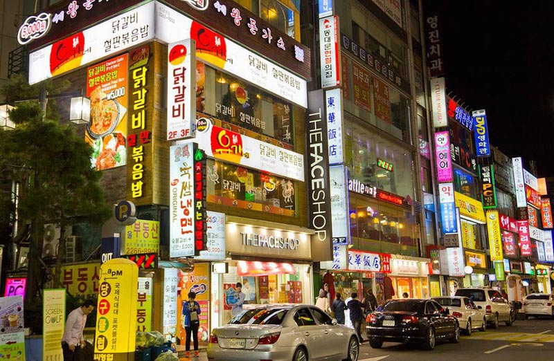 Khám phá chợ Dongdaemun, thiên đường mua sắm về đêm của Seoul 4