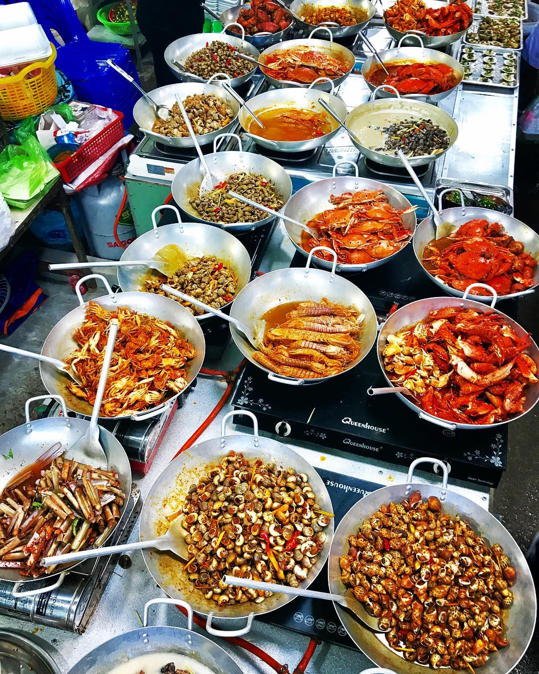 Bỏ túi ngay kinh nghiệm đi chợ Hàng Dương ăn hải sản tẹt ga 3