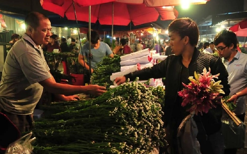 Top 10 khu chợ hoa Hà Nội đẹp nhất không thể bỏ qua 4
