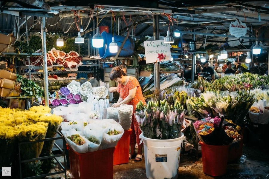 Chợ hoa Quảng An, vẻ đẹp rực rỡ khoe sắc sáng bừng thủ đô 6