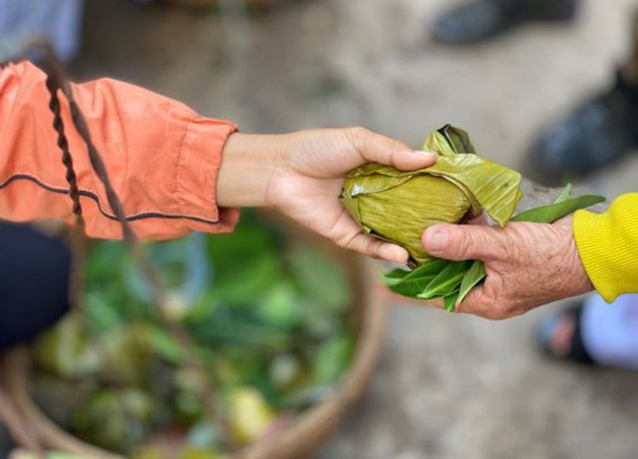 Chợ lá Tây Ninh và phong cách mua bán vô cùng độc đáo 2