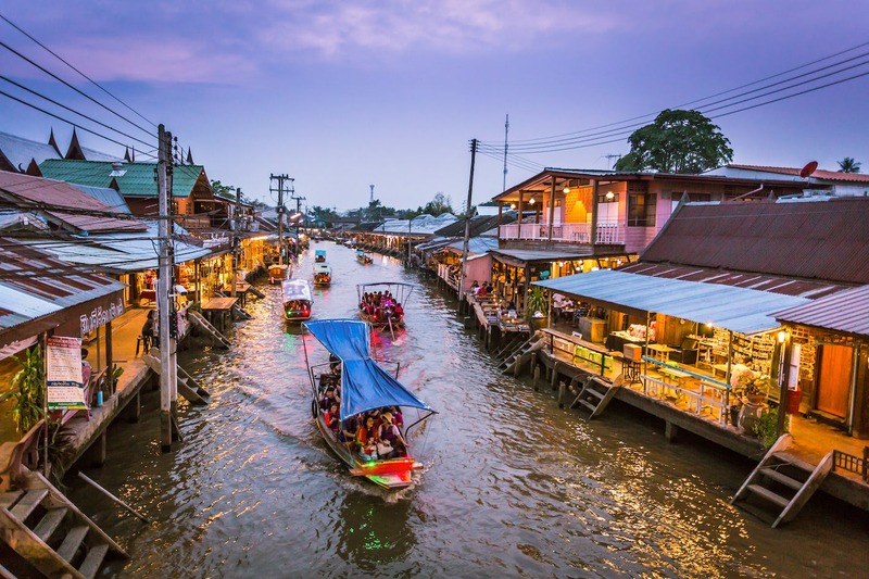 Trải nghiệm chợ nổi Damnoen Saduak trên những chiếc thuyền gỗ ở Thái Lan 5