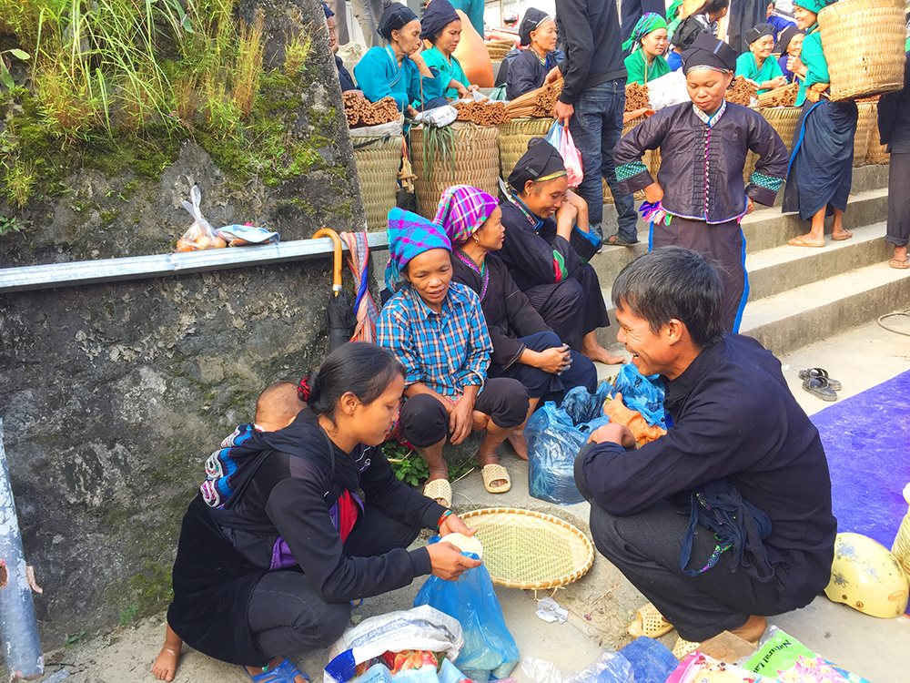 Chợ phiên Hoàng Su Phì - Nét đẹp văn hóa độc đáo nơi cao nguyên đá 3