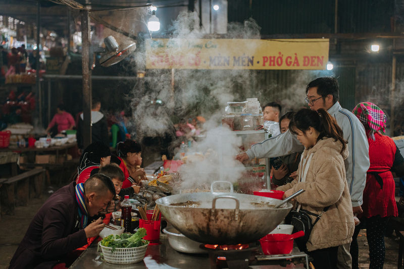 Mộc mạc Chợ phiên Mèo Vạc nơi cao nguyên đá Đồng Văn 12