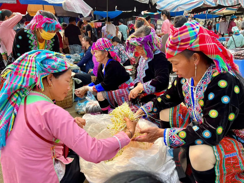 Kinh nghiệm đi chợ phiên San Thàng, độc đáo sắc màu biên cương 4