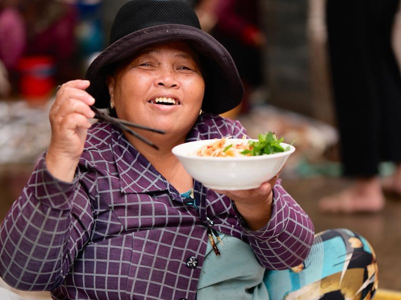 Dạo Chợ Phú Thủy, cảm nhận nét chân quê giữa lòng thành phố biển 6