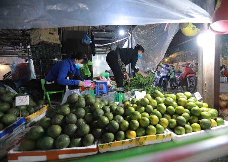 Chợ Phùng Khoang, thiên đường mua sắm về đêm tại Hà Thành 4