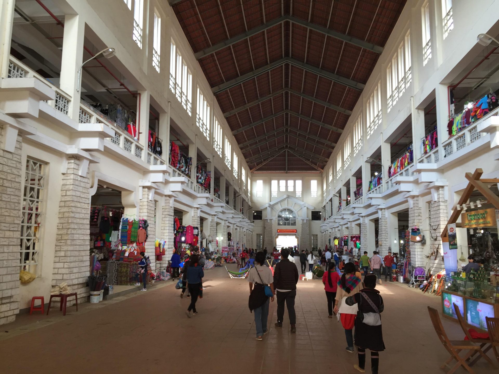 Chợ Sapa - Khu chợ nổi tiếng được yêu thích nhất ở Lào Cai 2