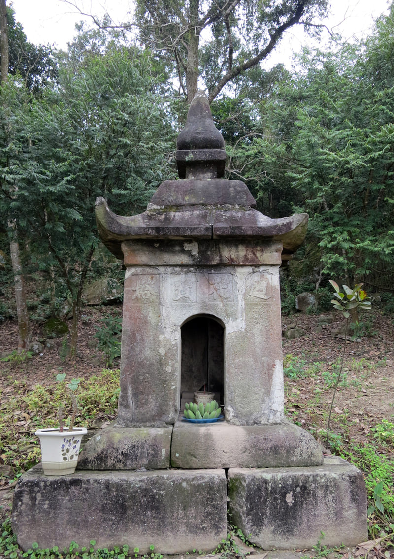 Chùa Am Vãi, chốn linh thiêng ‘bối sơn, diện thủy’ 5
