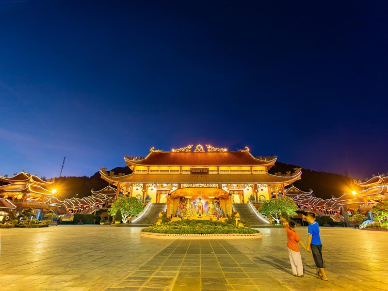 Chùa Ba Vàng - Điểm du lịch tâm linh hàng đầu tại Quảng Ninh 7