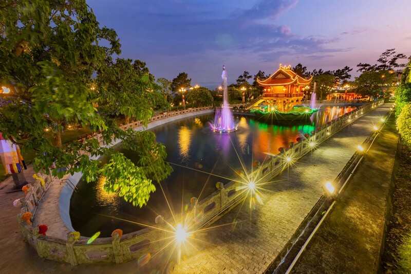 Chùa Ba Vàng - Điểm du lịch tâm linh hàng đầu tại Quảng Ninh 9