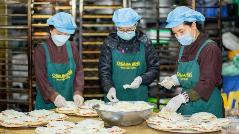 Chùa Ba Vàng - Điểm du lịch tâm linh hàng đầu tại Quảng Ninh 12