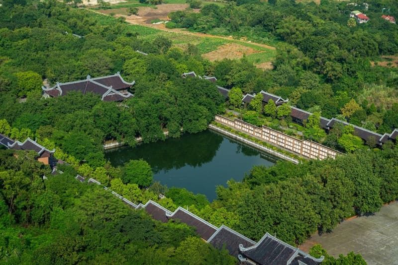 Chùa Bái Đính: Chốn tu tập an yên giữa non cao Ninh Bình 11