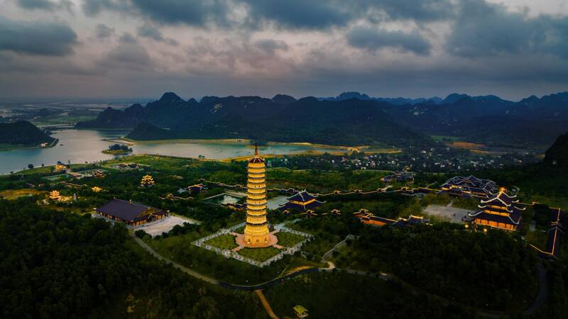 Chùa Bái Đính: Chốn tu tập an yên giữa non cao Ninh Bình 6