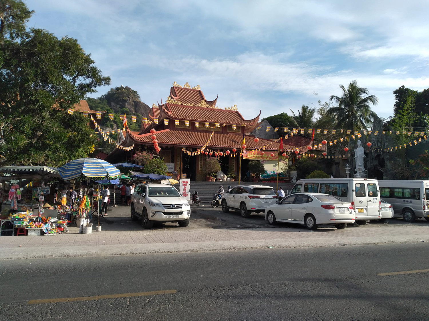 Chùa Bánh Xèo (Thiền viện Đông Lai), ngôi chùa độc đáo giữa thất núi An Giang 4