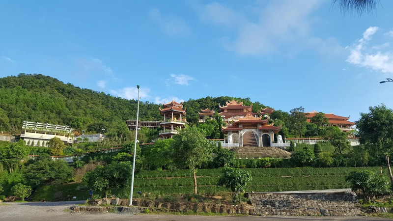 Chùa Cái Bầu, viên ngọc thanh tịnh nằm giữa kỳ quan Bái Tử Long 4