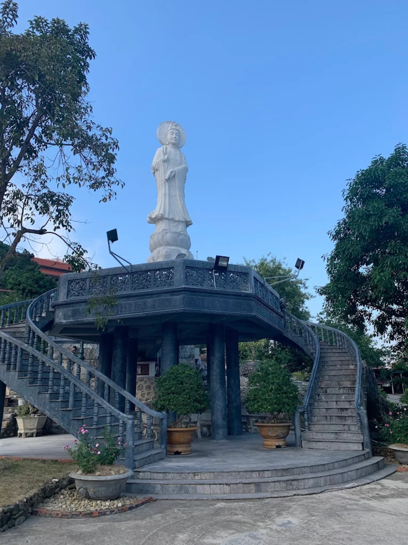 Chùa Cái Bầu, viên ngọc thanh tịnh nằm giữa kỳ quan Bái Tử Long 7