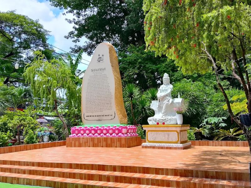 Viếng Chùa Di Lặc: Tìm về chốn bình yên giữa lòng TP.HCM 8