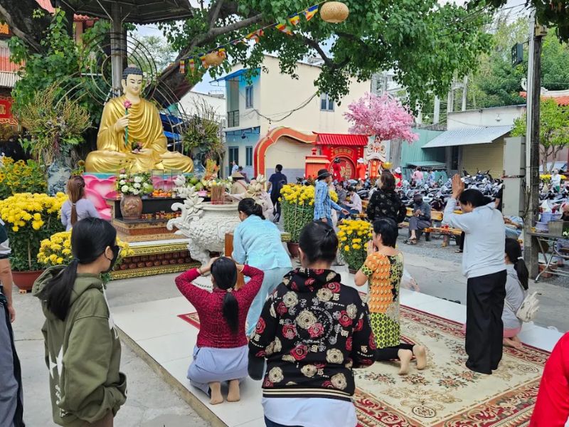 Viếng Chùa Di Lặc: Tìm về chốn bình yên giữa lòng TP.HCM 6