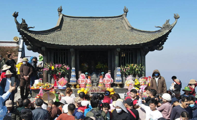 Chiêm ngưỡng chùa Đồng Yên Tử linh thiêng lớn nhất châu Á 10