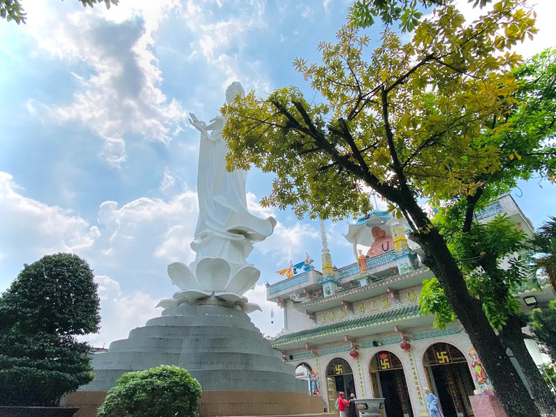 Chùa Đức Hòa, một không gian an trú lý tưởng tại Bình Dương 9