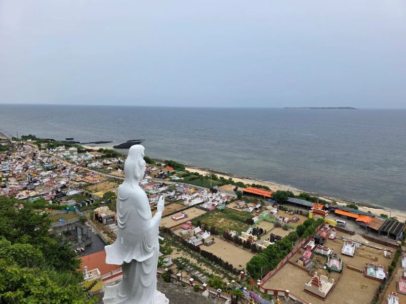 Chùa Đục Lý Sơn: Khám phá ngôi chùa linh thiêng trên núi lửa cổ 8