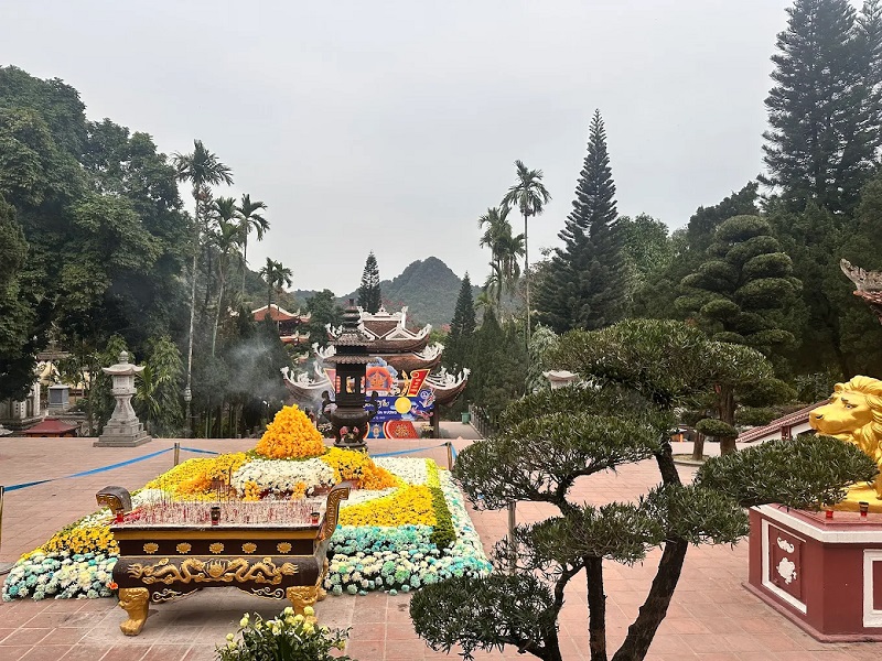 Chiêm bái chùa Hương: Vùng “đất thiêng” nổi tiếng bao đời tại Hà Nội 22