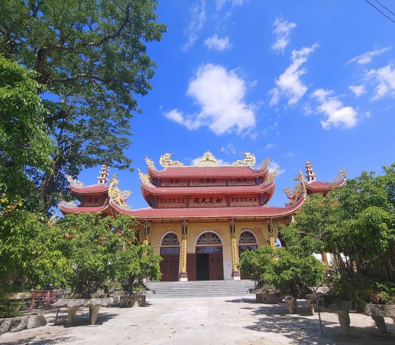 Tìm về cõi thanh tịnh tại chùa Hương Tích Phú Yên 3