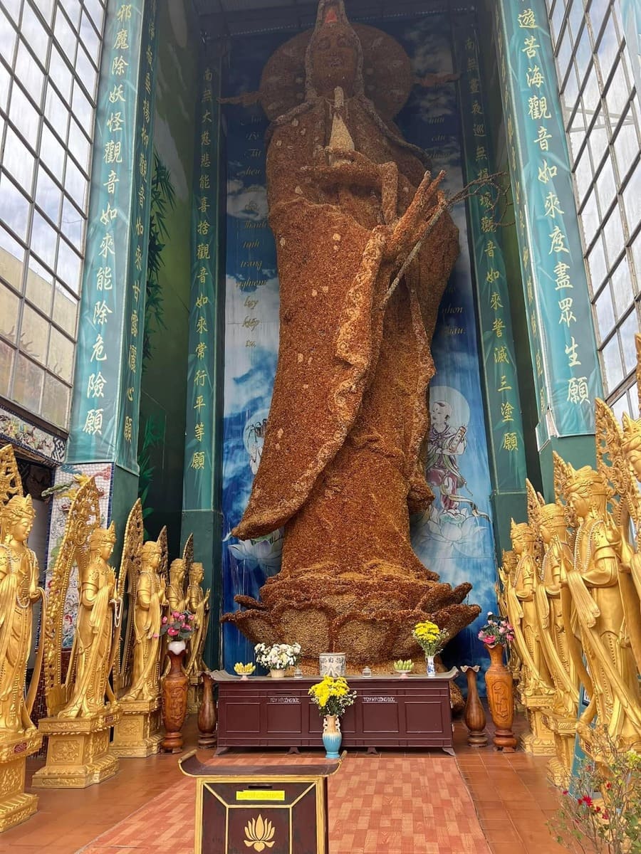 Chùa Linh Phước, biểu tượng Phật Giáo tại cao nguyên Đà Lạt 6