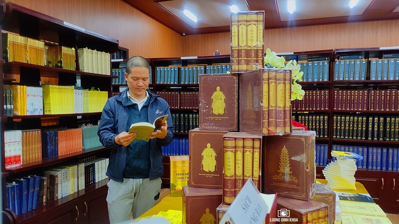 Ghé thăm chùa Long Hưng, nơi tro cốt của người đã khuất được an nghỉ 10