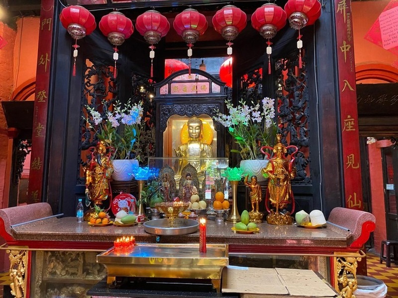 Chùa Ngọc Hoàng cầu con cái tình duyên thiêng bậc nhất TP.HCM 13