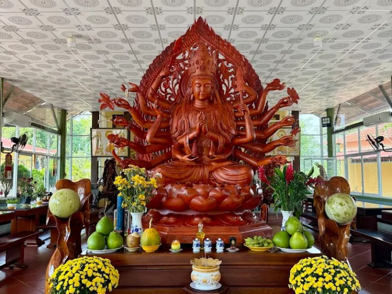Chùa Niệm Phật Bình Dương: Điểm đến linh thiêng với tượng Di Lặc 6,3 m 6