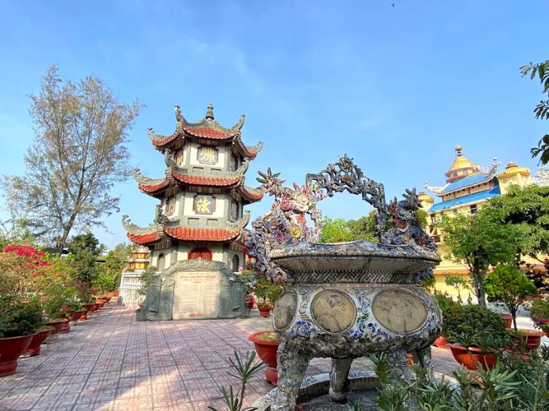 Chùa Niệm Phật Bình Dương: Điểm đến linh thiêng với tượng Di Lặc 6,3 m 4