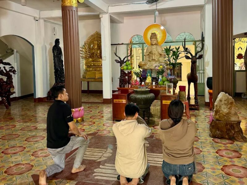 Chùa Niệm Phật Bình Dương: Điểm đến linh thiêng với tượng Di Lặc 6,3 m 8