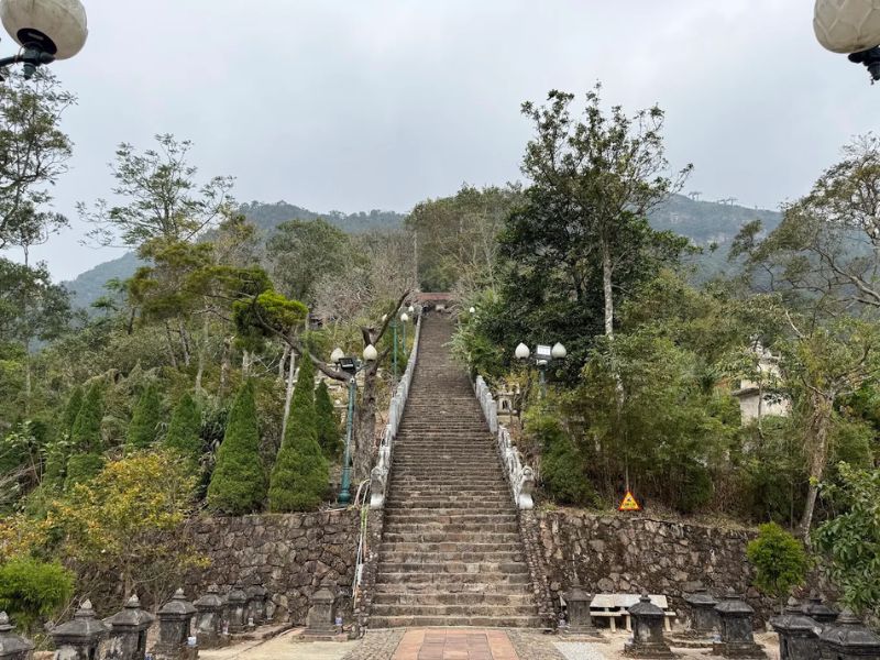 10 ngôi chùa ở Quảng Ninh linh thiêng, cảnh đẹp nên ghé một lần 4