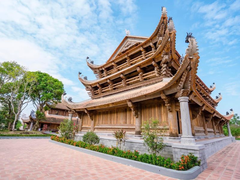 10 ngôi chùa ở Quảng Ninh linh thiêng, cảnh đẹp nên ghé một lần 10