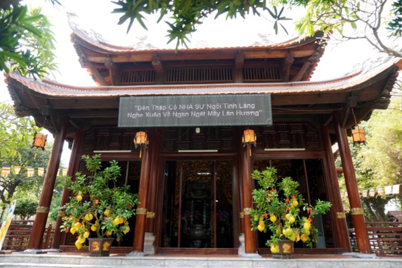 Chùa Sùng Đức, không gian Phật giáo tĩnh lặng giữa lòng thành phố 4