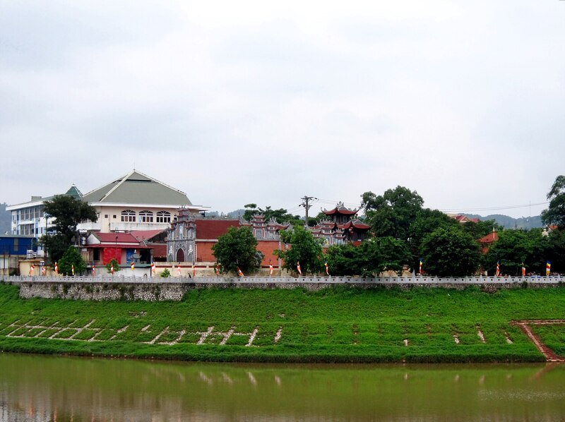 Chùa Thành Lạng Sơn: Vẻ đẹp linh thiêng nép mình bên dòng Kỳ Cùng 3