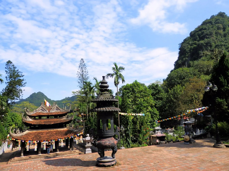 Chùa Thiên Trù, cửa ngõ của quần thể danh thắng Hương Sơn 5