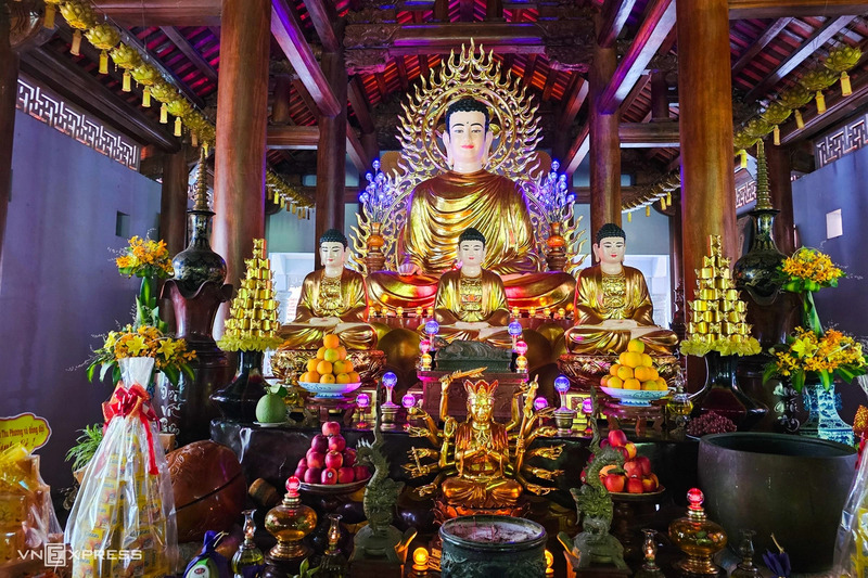 Chiêm bái chùa Từ Tôn Nha Trang trên đảo Hòn Đỏ linh thiêng 6