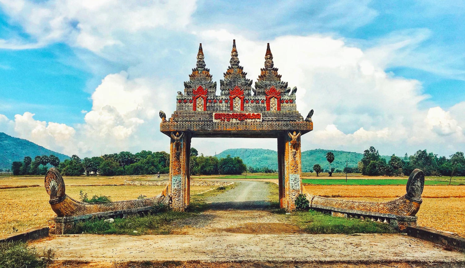 Chùa Tual Prasat (Cổng trời Khmer Koh Kas), cánh cổng nhuốm màu thời gian 2