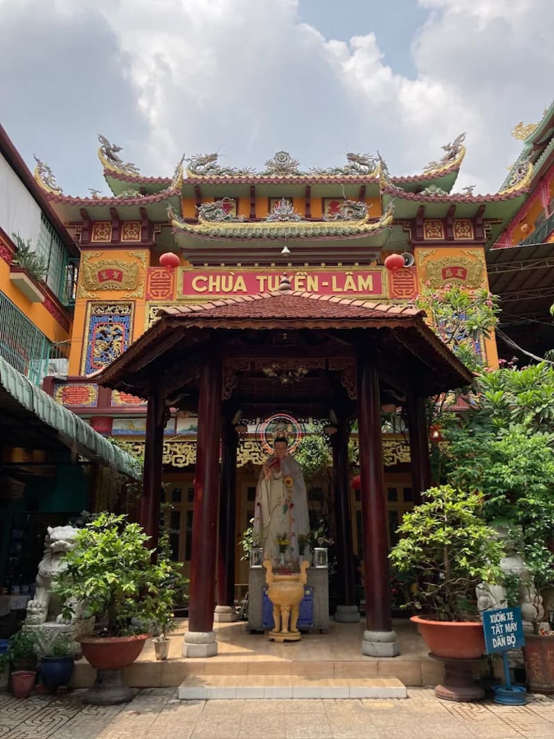 Chùa Tuyền Lâm Quận 6: Nơi gìn giữ giá trị Phật Giáo Nam Bộ 7