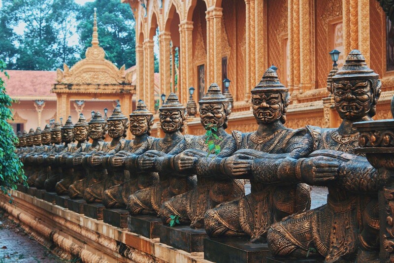 Thưởng ngoạn chùa Vàm Ray, ngôi chùa Khmer dát vàng lớn nhất đất Tây Nam Bộ 8