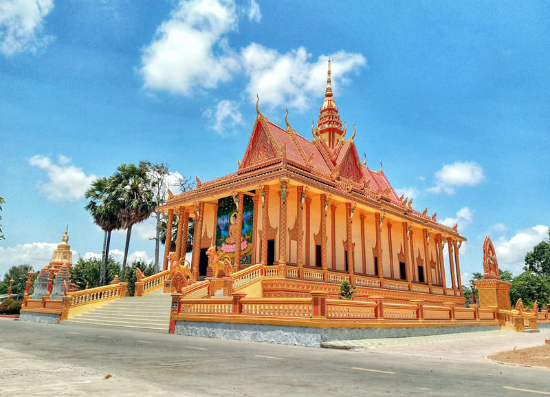 Tìm về Chùa Xiêm Cán mà tận hưởng không gian kiến trúc Khmer 8