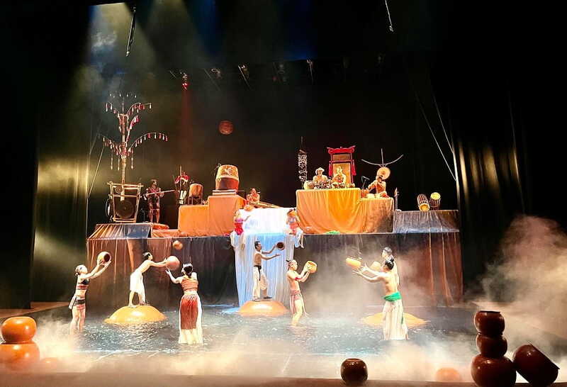 Chum Show, tác phẩm nghệ thuật đương đại tại Nhà hát Đó 8