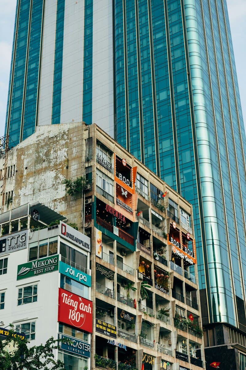 Chung cư 42 Nguyễn Huệ: Điểm checkin và ăn chơi độc lạ bậc nhất Quận 1 5