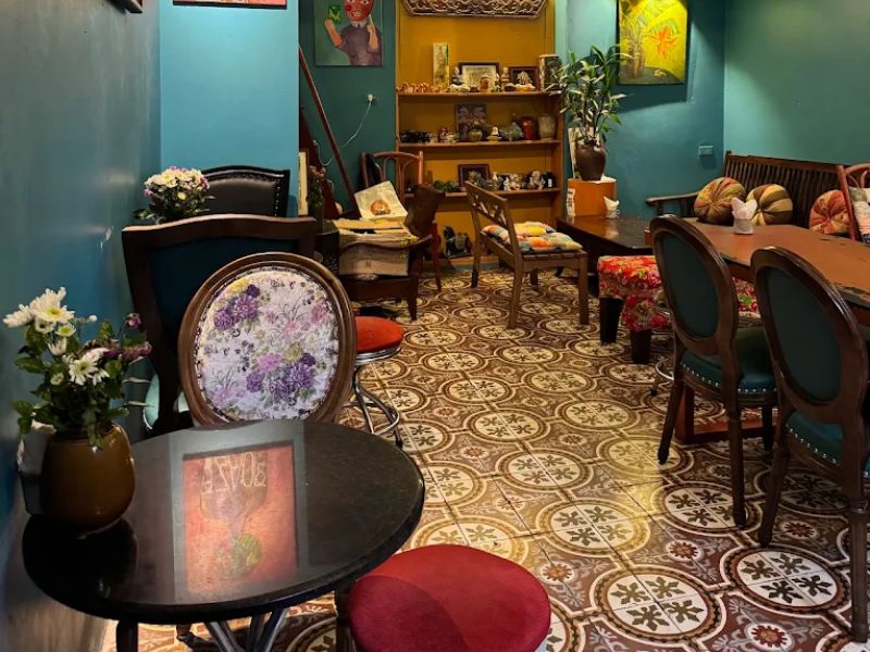 10 quán cà phê có vibe nên thơ để chụp ảnh mùa thu ở Hà Nội 4