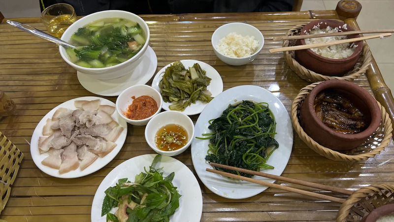 Cơm Âm Phủ Huế: Tinh hoa ẩm thực cố đô với cái tên ma mị 16