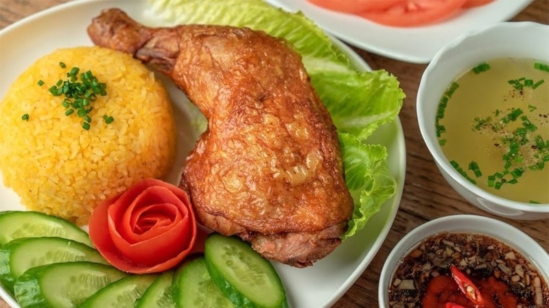 Điểm danh 15 quán cơm gà Sài Gòn khiến thực khách mê mẩn 8