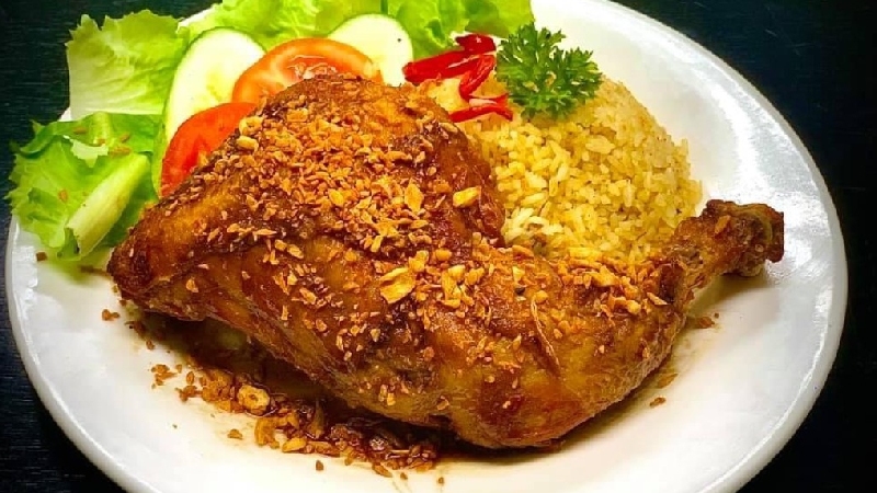 Điểm danh 15 quán cơm gà Sài Gòn khiến thực khách mê mẩn 10